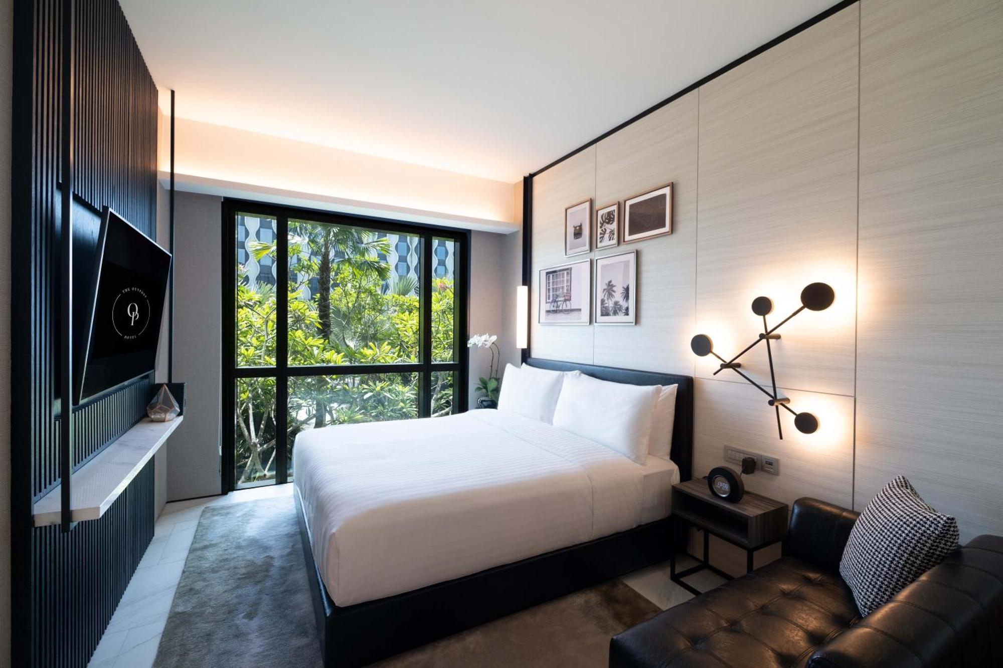 Deluxe Room,1399839128:JPEG