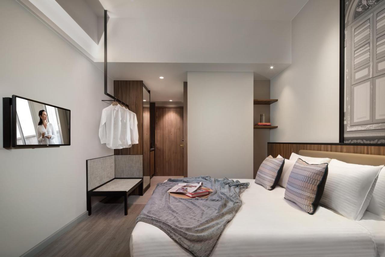 Studio 1 Queen Bed,958470955:JPEG
